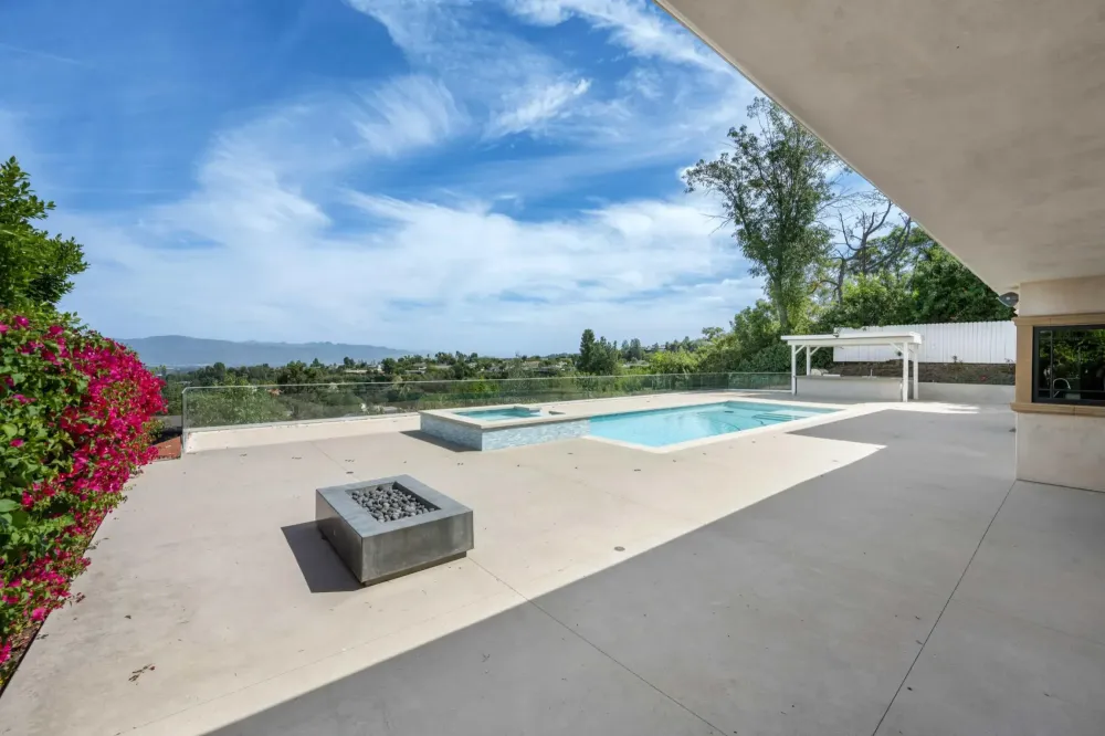 pool house à Saint-Martin-d'Hères