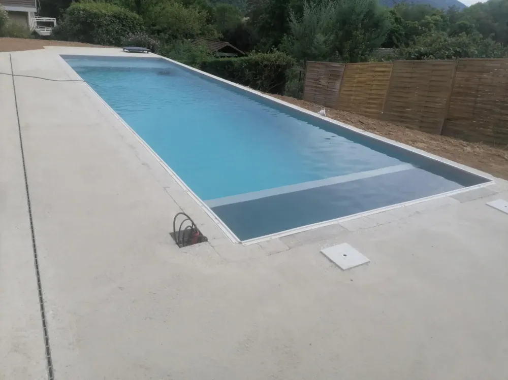 piscine béton à Saint-Martin-d'Hères